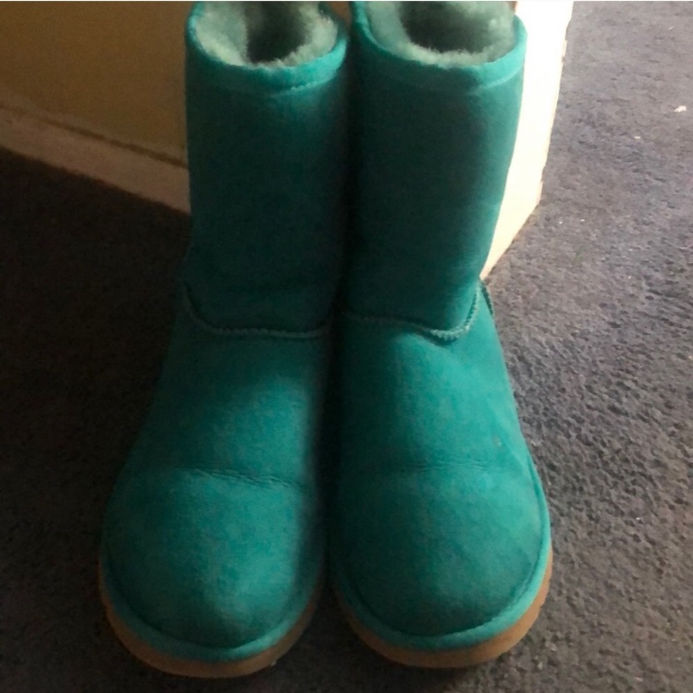 Green uggs